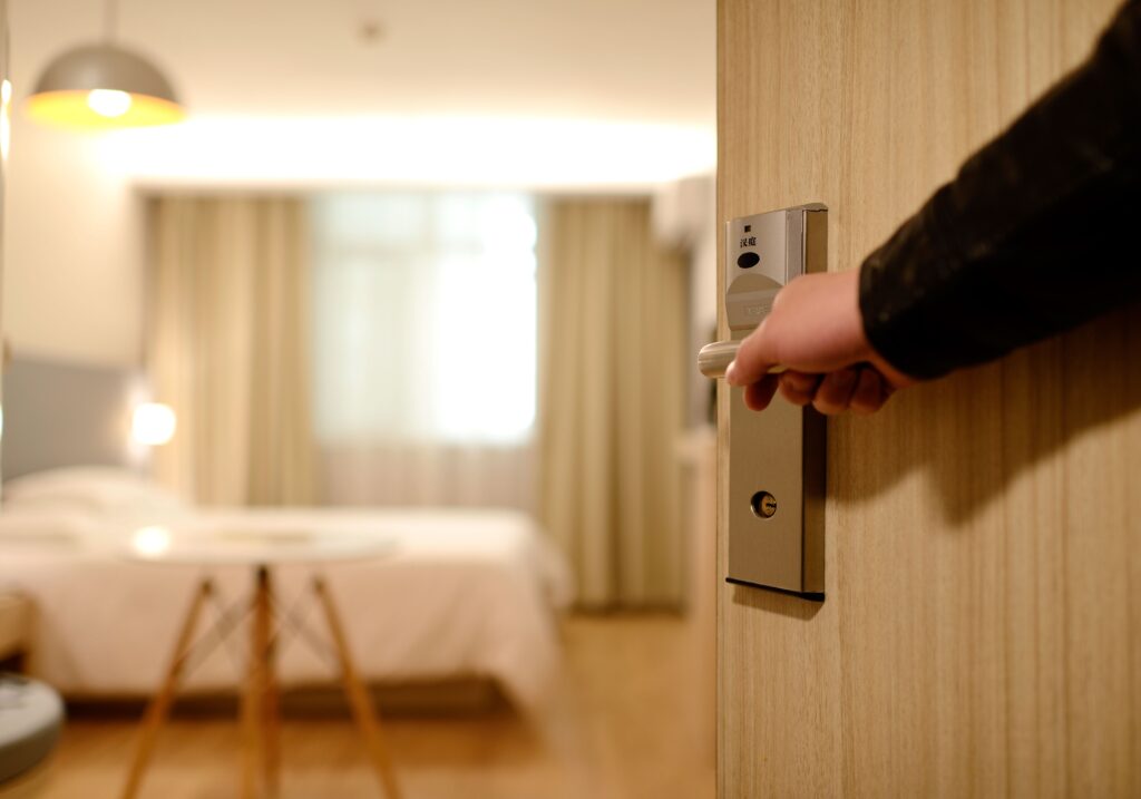 are hotel rooms soundproof?